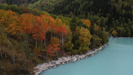 Fototapeta na wymiar alpine lake, autumn, bright colors, top view