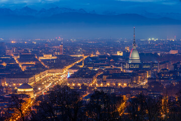 Fototapeta na wymiar Torino illuminata