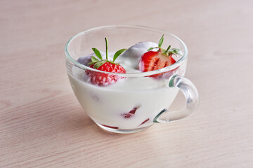 yogurt with strawberries