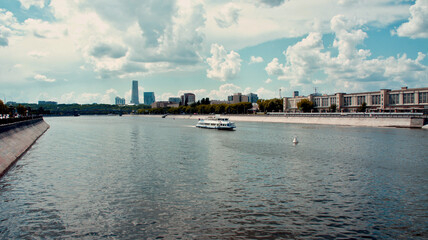 Fototapeta premium A Ship on the Moskva River