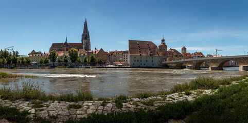 Fototapeta premium Panorama Skyline Altstadt Regensburg