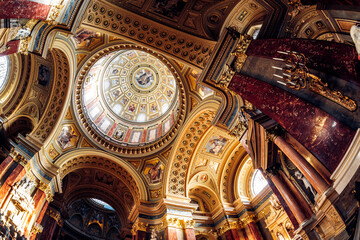 Fototapeta na wymiar Dome of Neoclassical St. Stephen's Basilica (Szent Istvan Bazilika). Budapest, Hungary