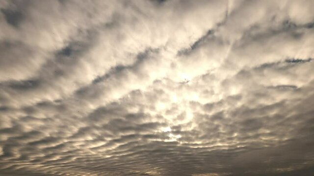 巻石雲のタイムラプス動画