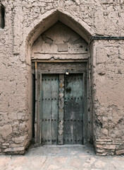 Fototapeta na wymiar Birkat al mouz village old wooden door