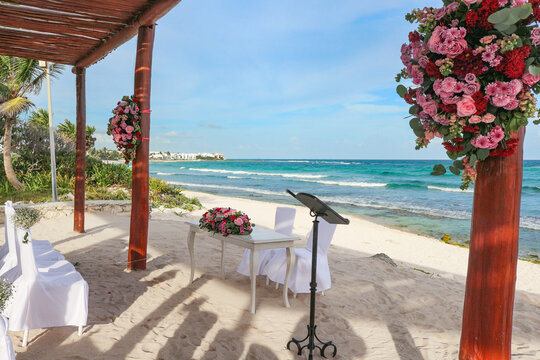 Hermoso lugar para bodas en la playa.