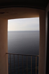 Fototapeta na wymiar View of the cliff and the sea from Bonifacio