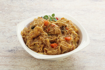 Wok Udon with chicken curry