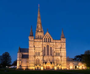 europe; UK, England, Wiltshire, Salisbury Cathedral at dusk