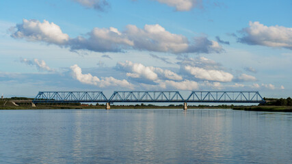 Obraz premium Iron bridge over the river