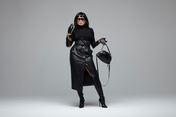 Femme en noir,  