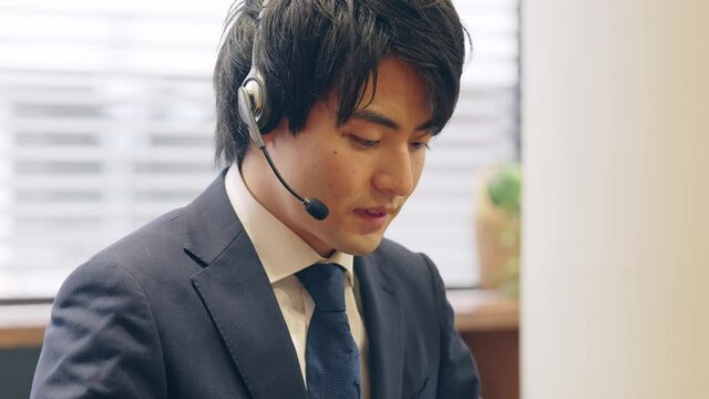 コールセンター　オペレーター　カスタマーサポート