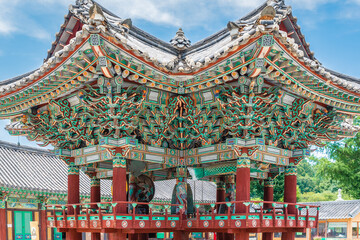 Architecture style of temples in Korean