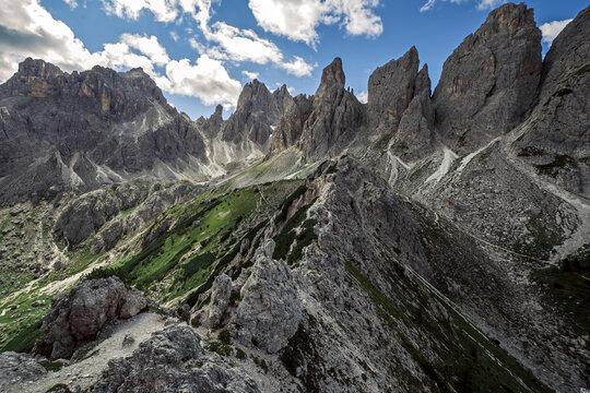 Cadini di Misurina Panorama on hiking mountain path, Italy, Trentino