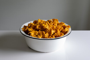 bowl of chanterelle