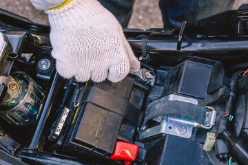 バイクのバッテリー交換