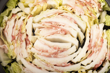 豚バラ肉と白菜のミルフィーユ豆乳鍋