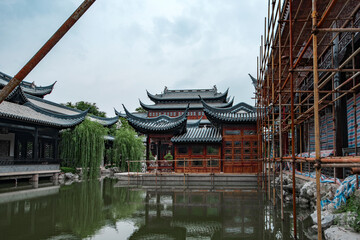 Naklejka premium Retro Old Buildings in China's urban parks