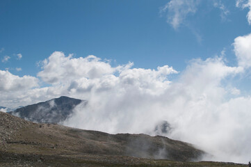 clouds over the mountains Houlugaisha
