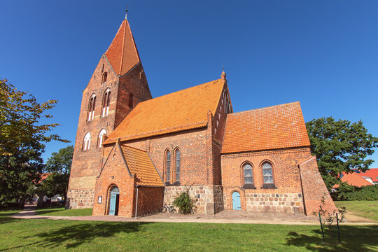 Au&szlig;enansicht der St.-Johannes-Kirche im Ostseebad Rerik, Mecklenburg-Vorpommern