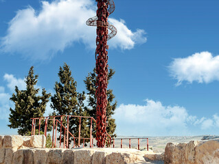 Cross in Mount Nebo