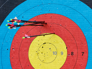 Archery practice - Arrow grouping 