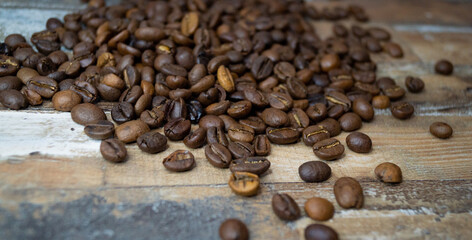 Loose coffee beans on the table