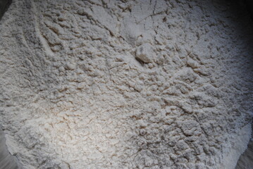 wheat flour, sifted