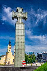 Fototapeta na wymiar TALLINN, ESTONA - JULY 15, 2017: Monument to the War of Independence on Freedom square in Tallinn city centre.
