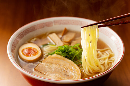 ラーメン　中華そば　醤油ラーメン　中華ラーメン