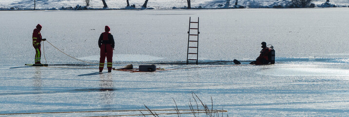 Wasserrettung Eis Winter