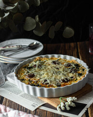pizza with mushrooms and spinach