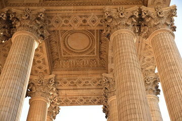 Colonnade du Panthéon à Paris, France