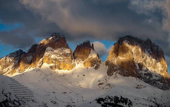 Dolomity