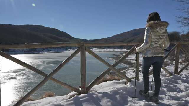 Escursione sulla neve lago del Lagastrello tra Emilia e Toscana