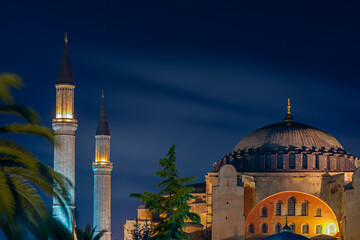 Fototapeta na wymiar Night image of the dome and two minarets of the Hagia Sophia Museum Mosque in Istanbul, Turkey