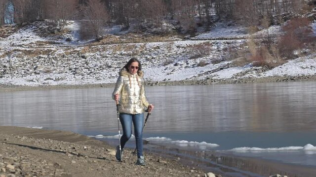 Escursione sulla neve lago del Lagastrello tra Emilia e Toscana