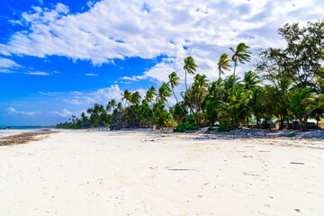 Strand bij het dorp Matemwe op het eiland Zanzibar, Tanzania