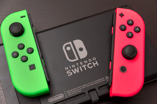 Nintendo Switch - popular mobile console