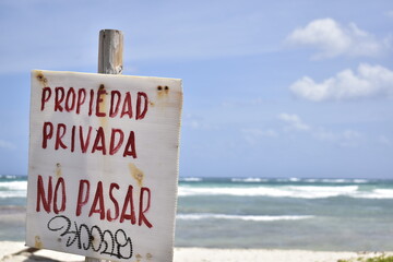 propiedad privada. prohibido pasar en la playa
