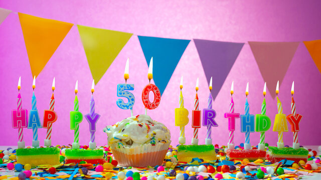 Nếu bạn đang tìm kiếm sinh nhật của một người tròn tuổi 50, bữa tiệc chắc chắn sẽ không thể thiếu món bánh sinh nhật đặc biệt. Đừng lo lắng nếu chưa biết bắt đầu từ đâu, hãy đến với \