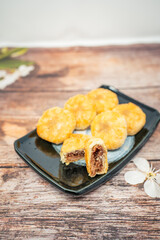 Chinese Tea and Chinese Desserts