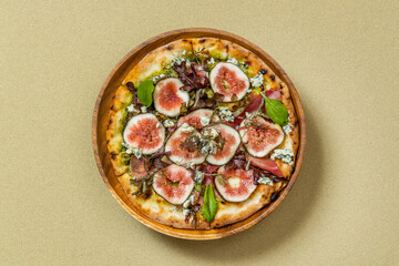 ピッツア　Italian home-made pizza