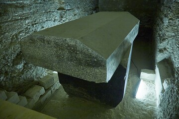 Megalithic precision granite boxes from the Serapeum