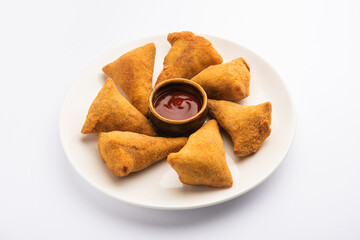 Bread Samosa with ketchup