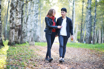 Obraz premium Loving couple walking in casual clothes