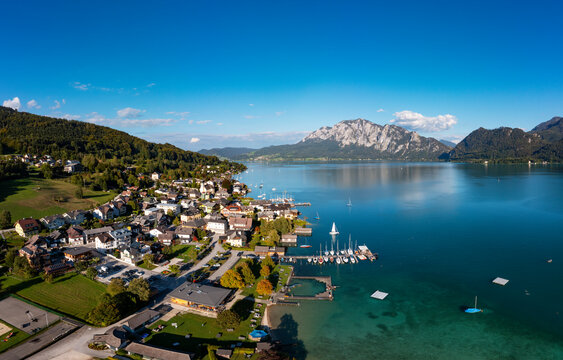 Austria, Upper Austria, Unterach am Attersee, Drone view of village on shore of Lake Atter