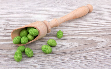 Wasabi coated peanuts
