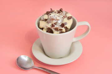 vanilla Mug cake microweved homemade close up