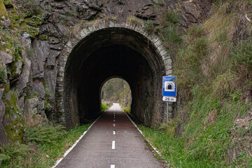 Fototapeta na wymiar Pequeno tunel em Sever do Vouga, Portugal.
