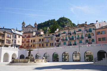 Fototapeta premium Castel di Sangro, Abruzzo, Italy, at morning